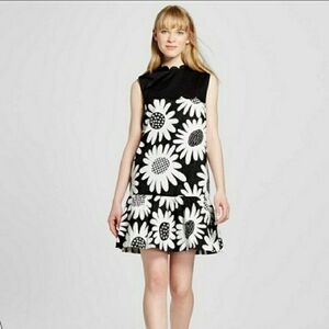 NWOT Victoria Beckham for target daisy drop dress